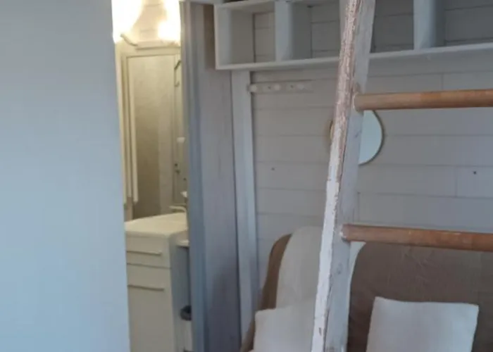 Hyper Centre Entre Port Et Remblai 莱萨布勒-多洛讷